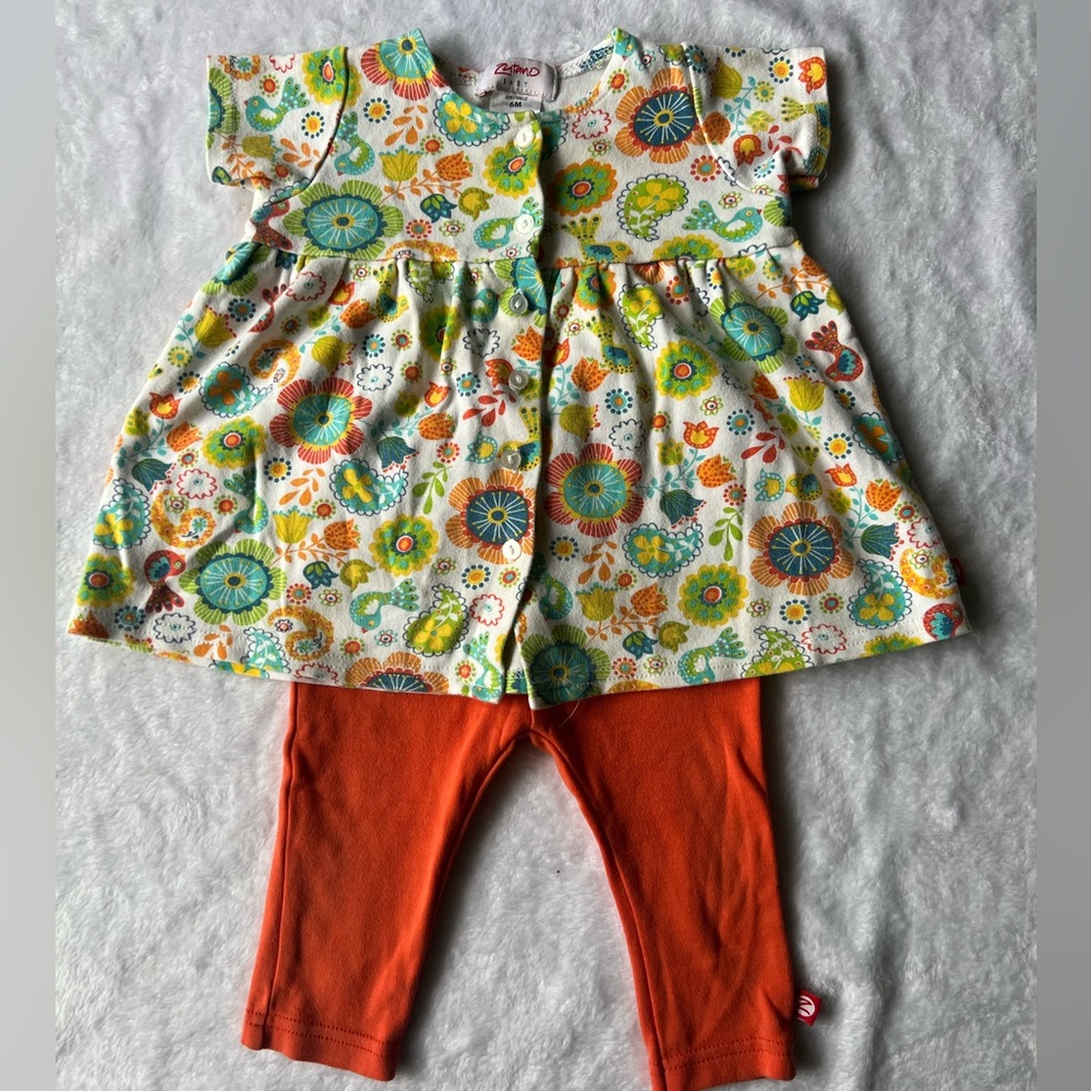 Zutano Baby Girl 2 piece floral outfit. Size 6 months